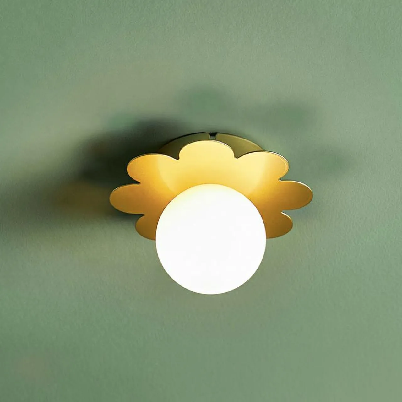 Applique|OSTARIA Applique murale métal (D15 cm) Nacre Dée Or