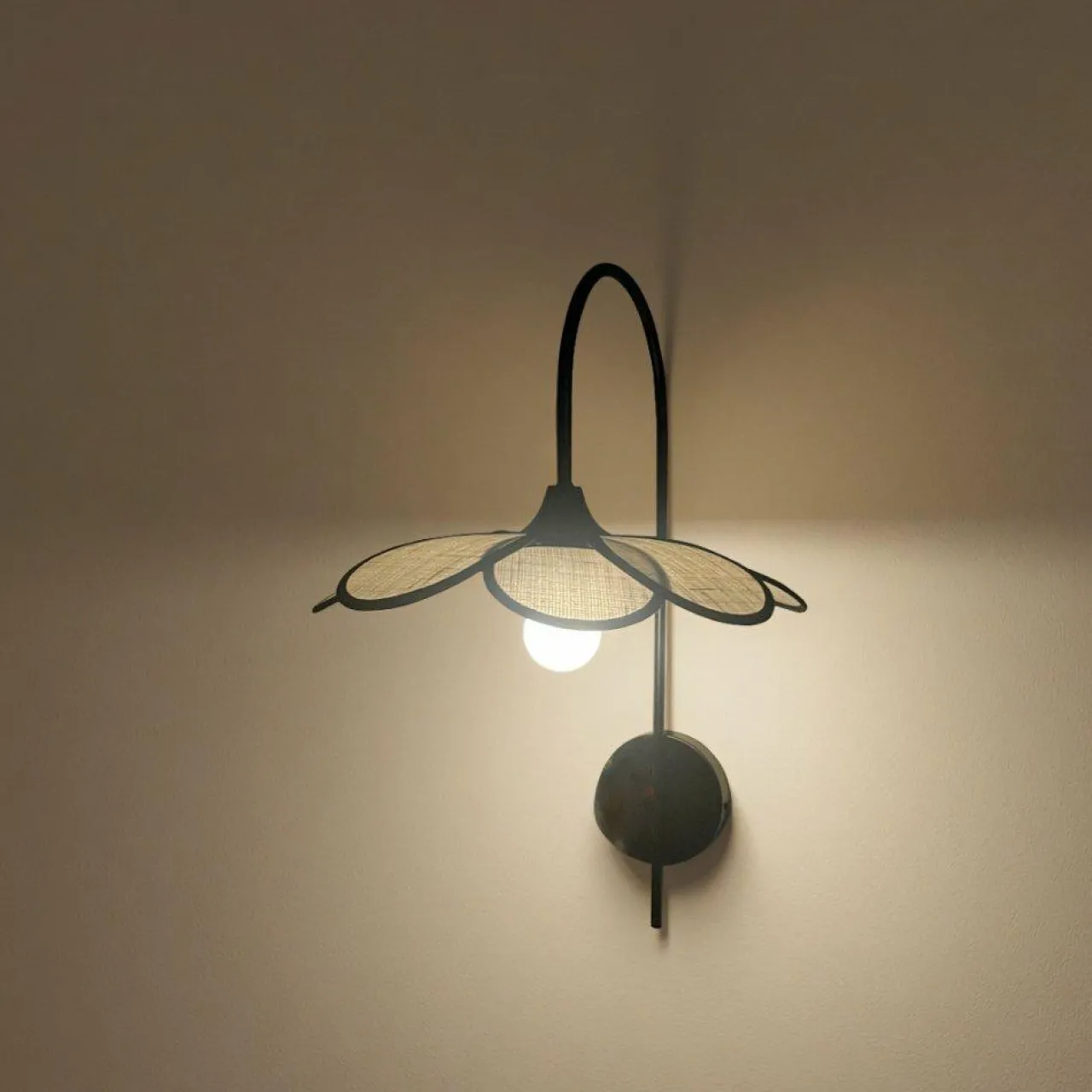 Applique|EMINZA Applique murale pétale en tissu (H62 cm) Alava Noir