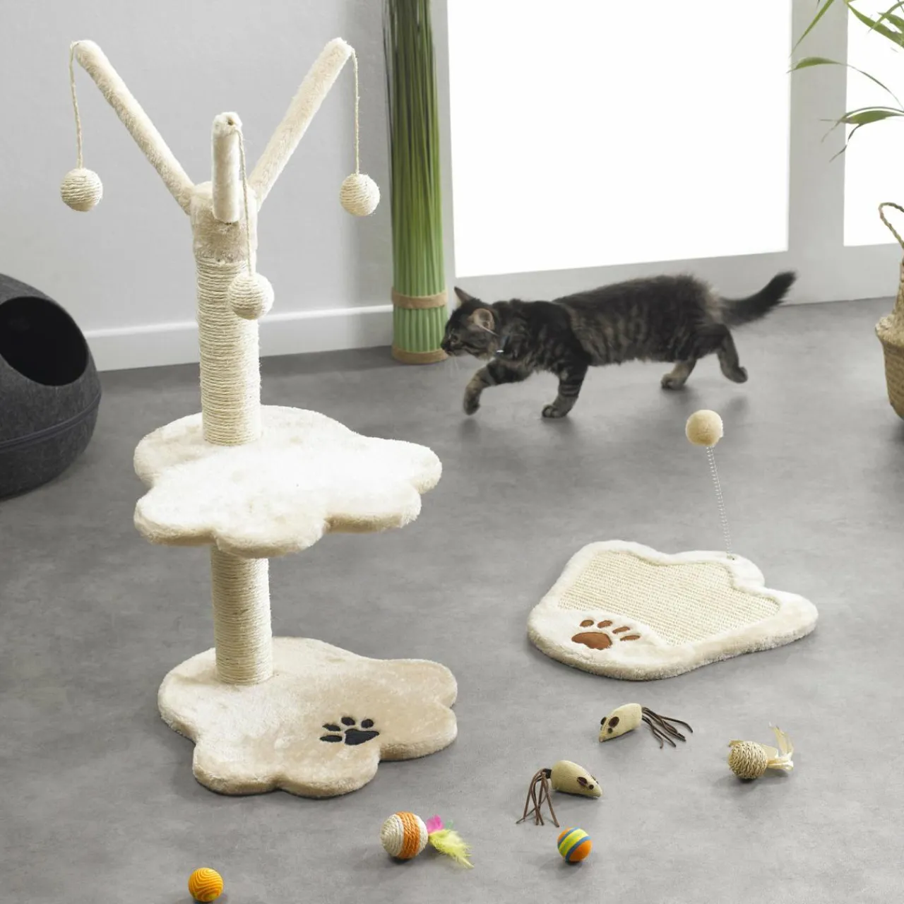 Arbre À Chat, Griffoir|LOVE STORY Arbre à chat avec jouet Ecru