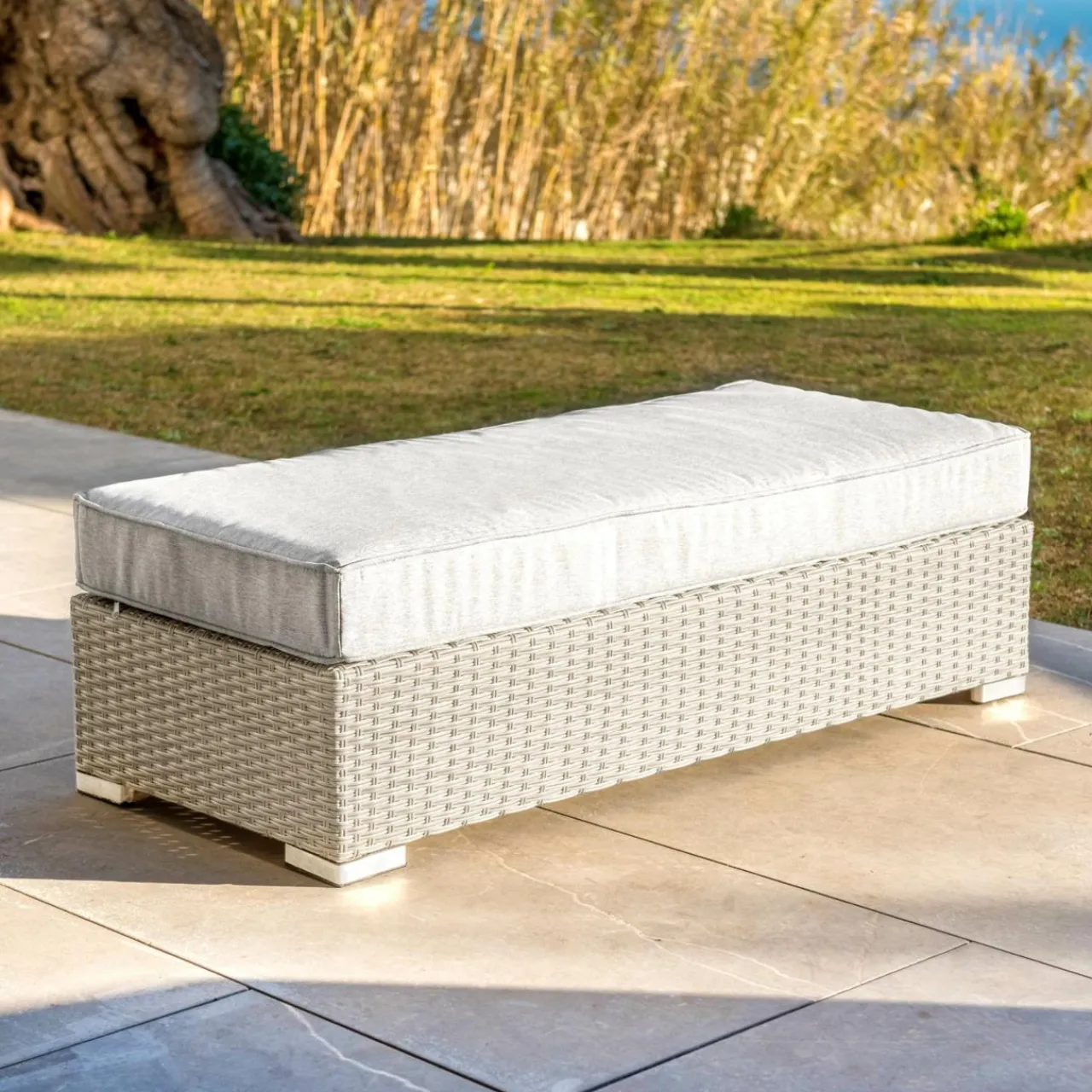 Canapé, Fauteuil Et Table Basse|MOBELLIA Banquette en résine tressée 2 places Palma Gris Tresse Gris - Gris