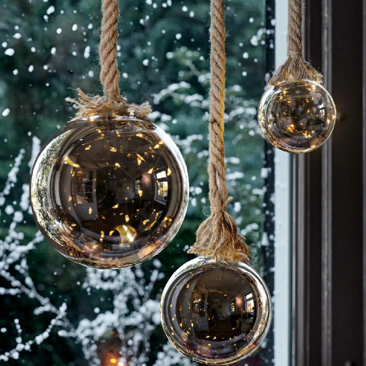 Déco Et Objet De Noël|Déco Et Objet Lumineux|KAEMINGK Boule lumineuse à piles 40 LED (D20 cm) Glacée et blanc chaud Gris