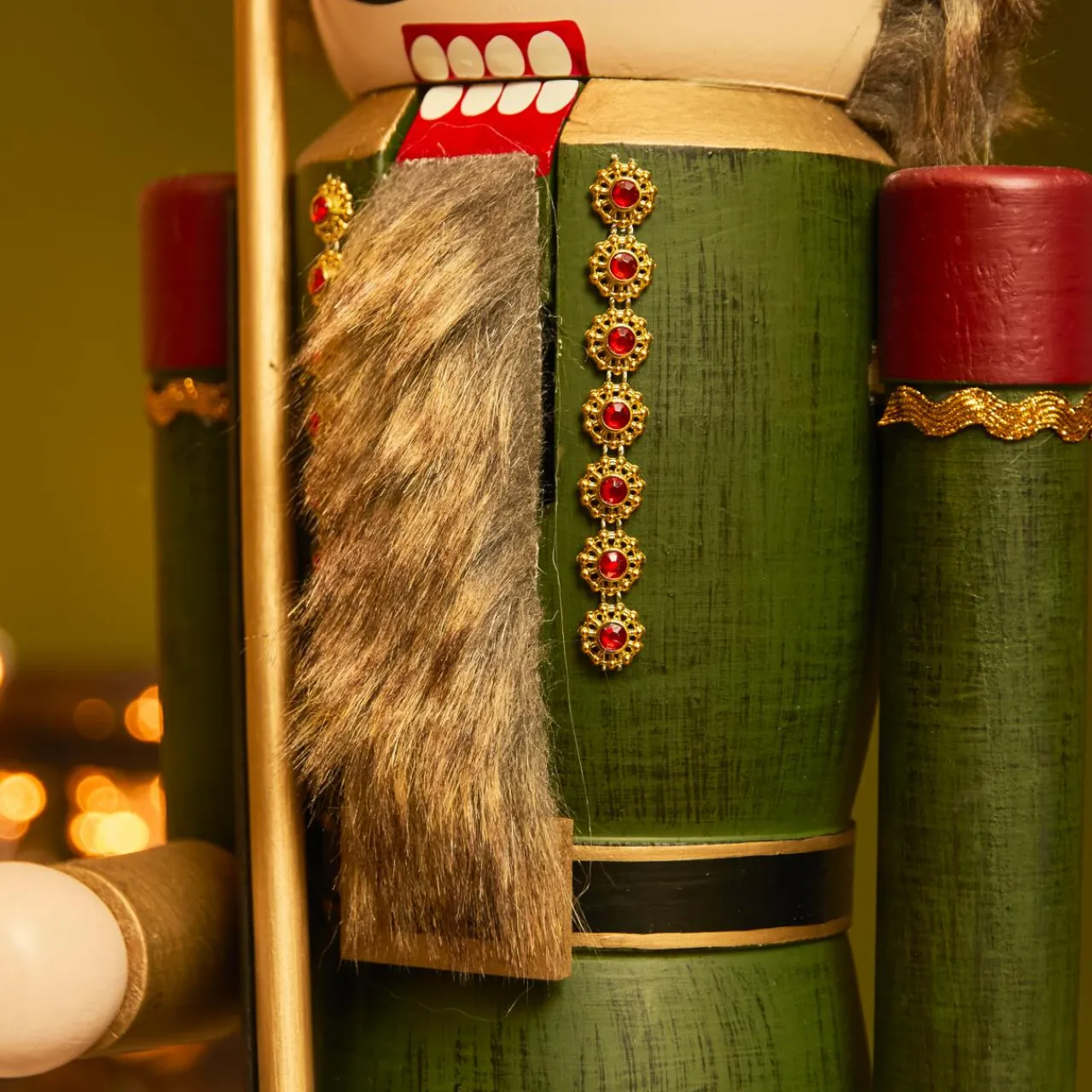 Père Noël, Animaux Et Personnage|KAEMINGK Casse-noisette en bois (H76 cm) Timothé la royauté Vert et Bordeaux