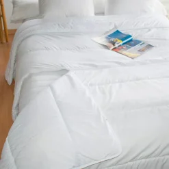 Couette, Oreiller, Traversin|BLEU CALIN Couette Chaude (260 x 240 cm) Segmentable he Blanc