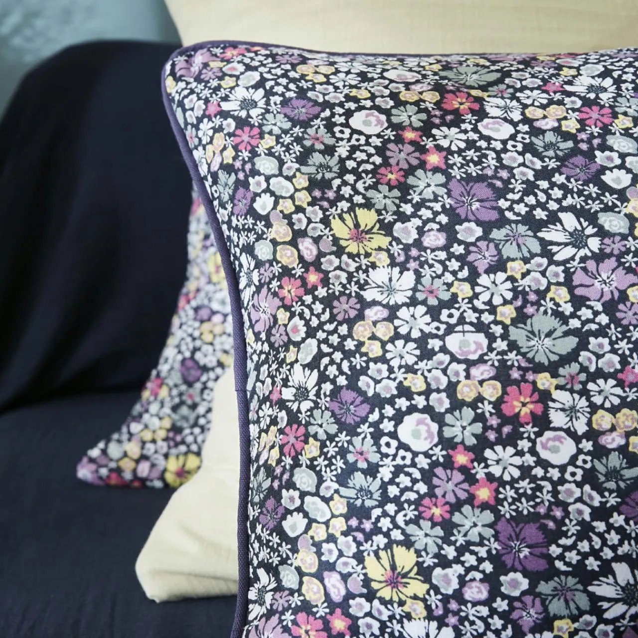 Coussin Et Housse|EMINZA Coussin carré gaze de coton (45 x 45 cm) Elya Violet