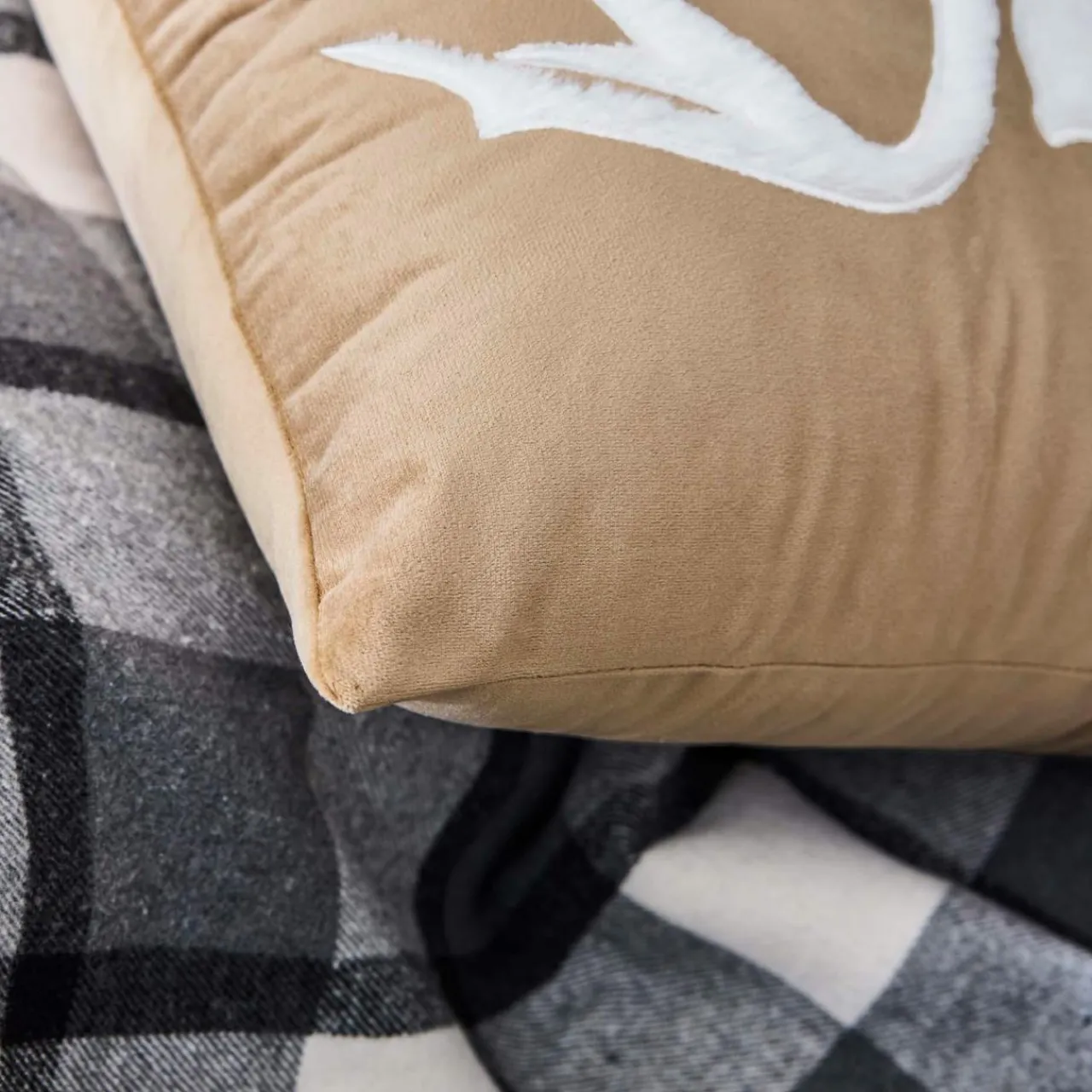 Coussin Et Housse|douceur d'intu017drieur Coussin carré velours (45 x 45 cm) Vik sable Beige