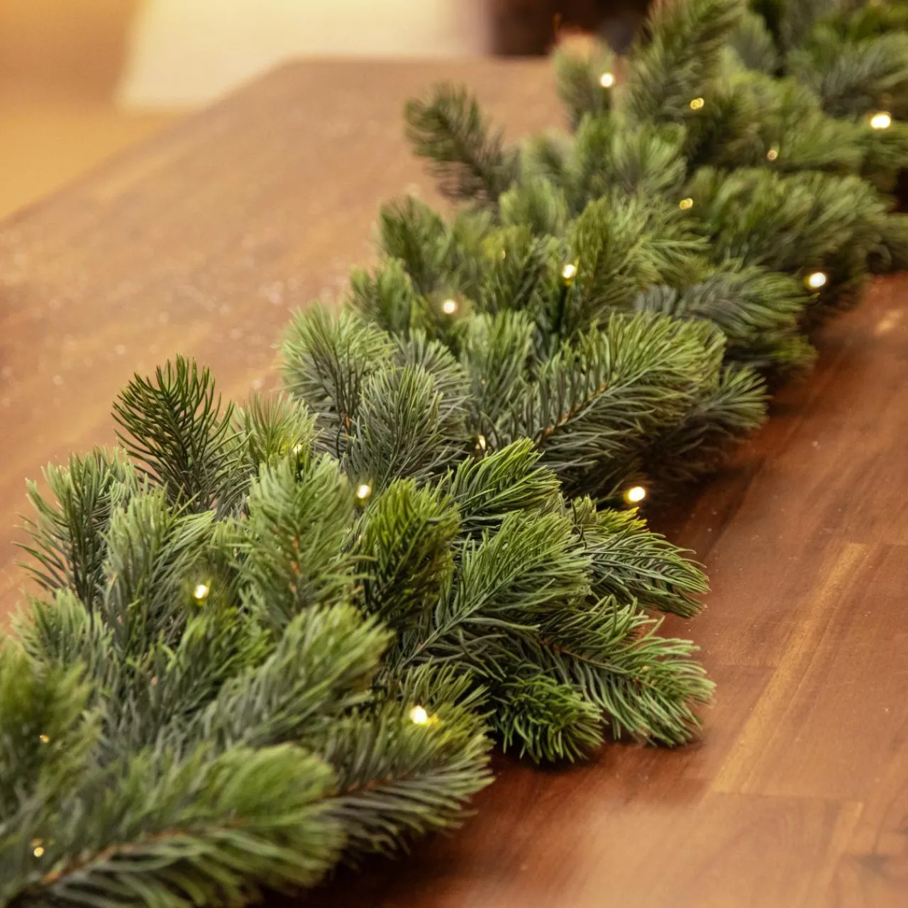 Guirlande En Sapin Artificiel|EMINZA Guirlande de sapin lumineuse 50 Led (270 cm - D30) Manitoba Blanc chaud Sapin vert lumineux