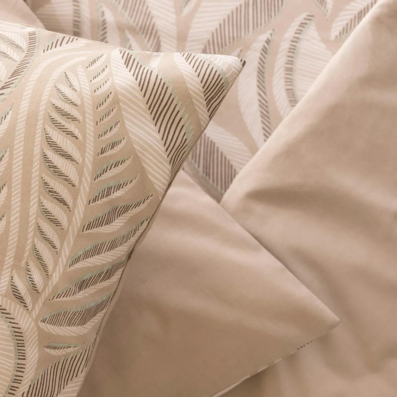 Parure De Lit|Housse De Couette|ATMOSPHERA Housse de couette et deux taies coton (240 x 220 cm) Nalh Beige