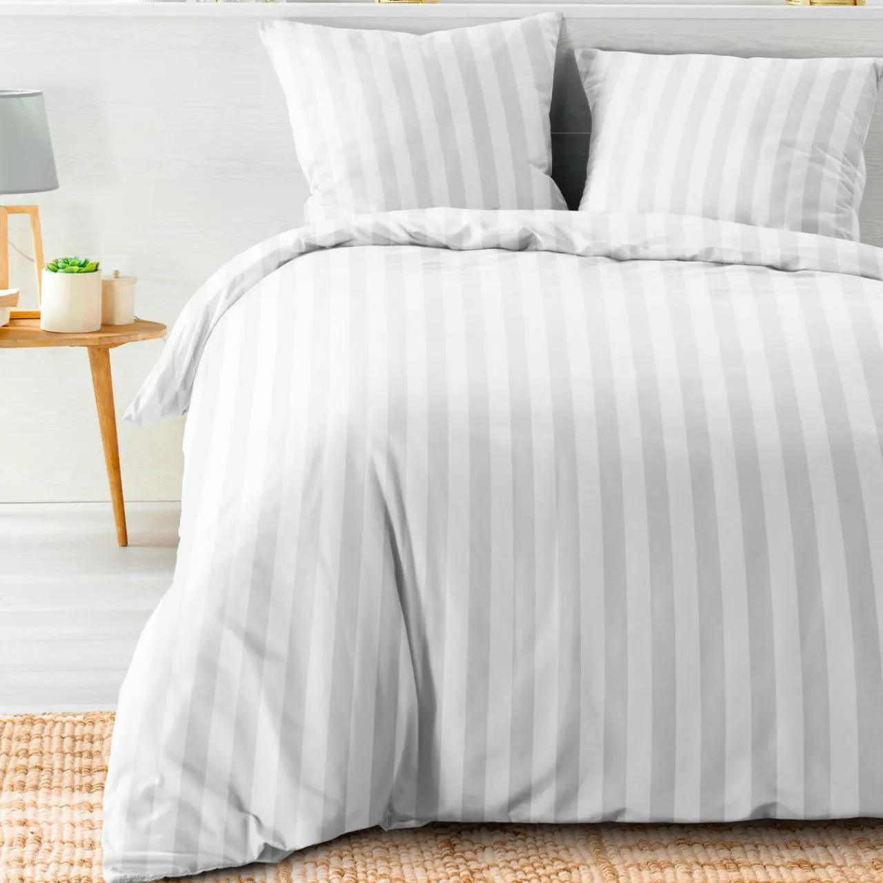 Parure De Lit|Housse De Couette|douceur d'intu017drieur Housse de couette et deux taies microfibre (240 x 220 cm) Cleo he Blanc