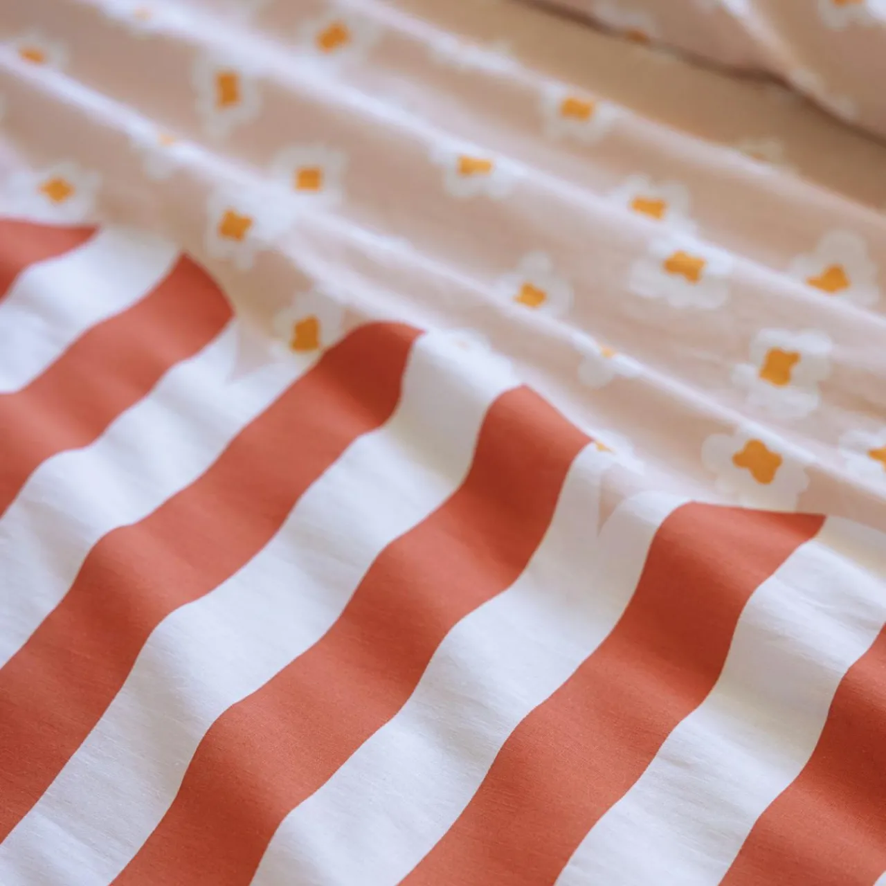 Linge De Lit Enfant|Linge De Lit Enfant|L'EFFET PAPILLON Housse de couette et deux taies enfant coton (200 x 200 cm) Fresh popcorn Rouge