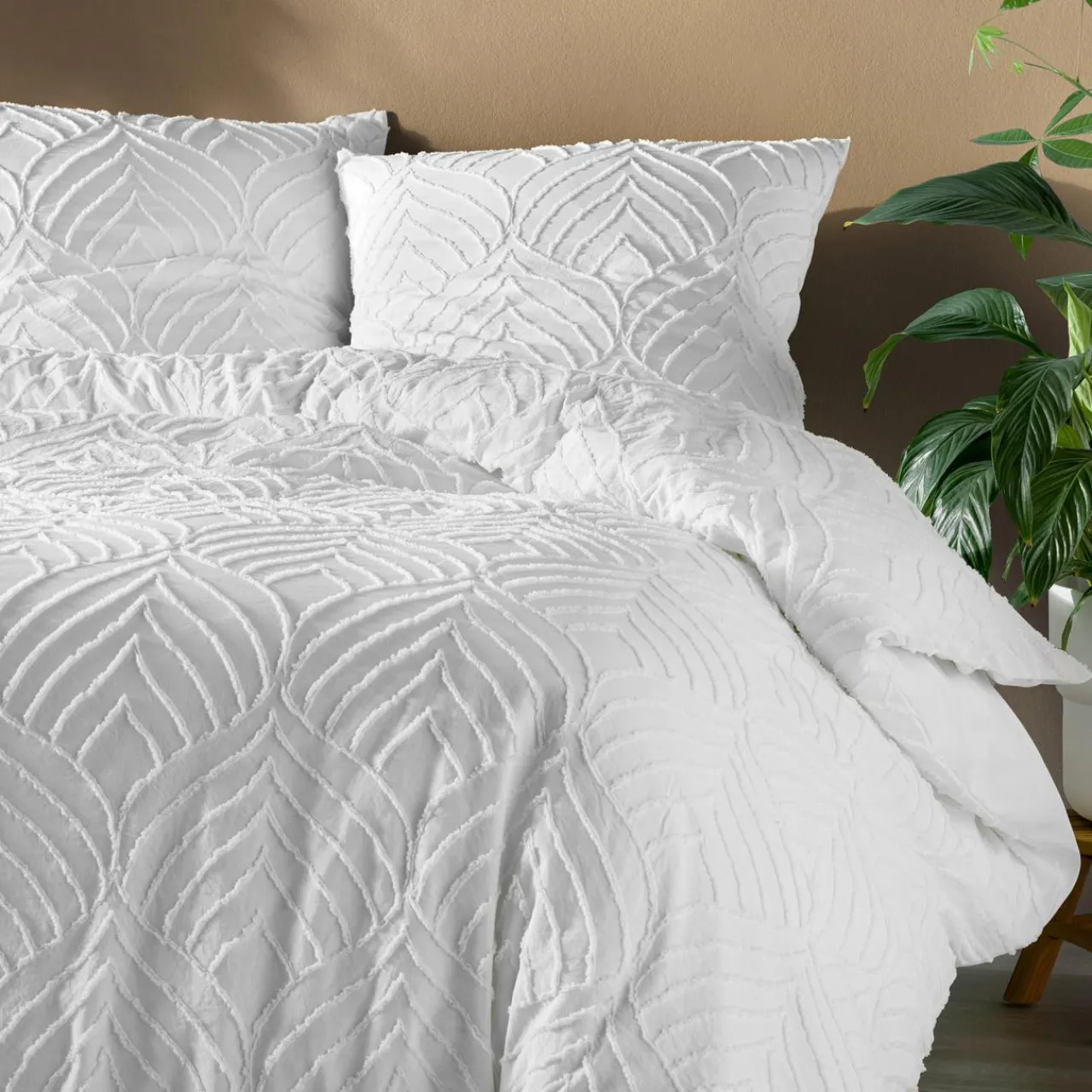 Parure De Lit|Housse De Couette|douceur d'intu017drieur Housse de couette et deux taies microfibre tuftée (240 x 220 cm) Heltie he Blanc