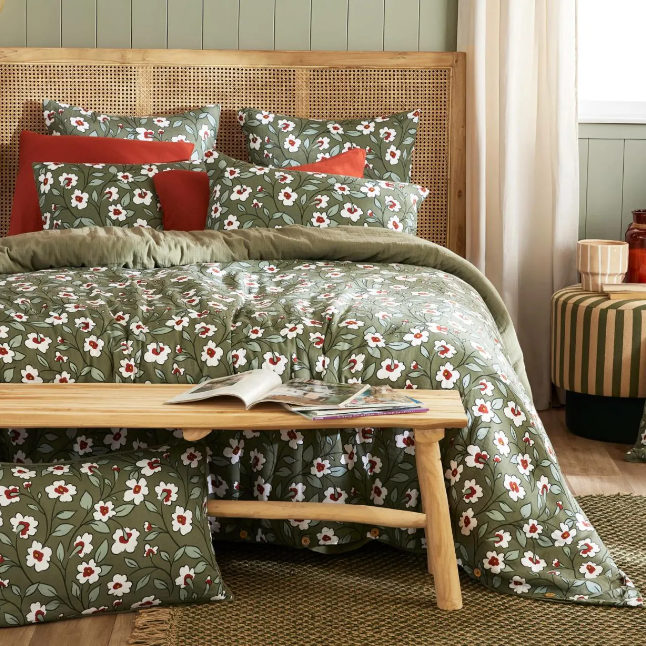 Housse De Couette|EMINZA Housse de couette gaze de coton (260 x 240 cm) Gaïa Marguerite Vert Romarin