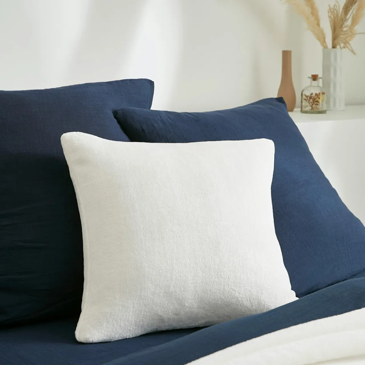 Coussin Et Housse|EMINZA Housse de coussin carrée flanelle (45 x 45 cm) Didou Ivoire