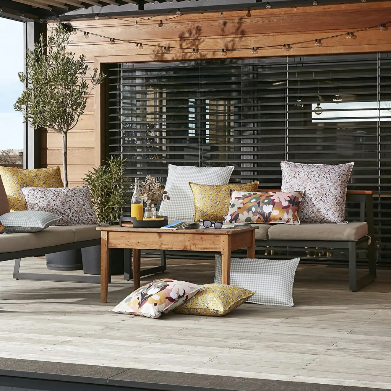 Accessoires Et Coussins|Coussin Déco D'Extérieur|L'effet papillon Housse de coussin extérieur carrée (60 x 60 cm) Capucine Beige