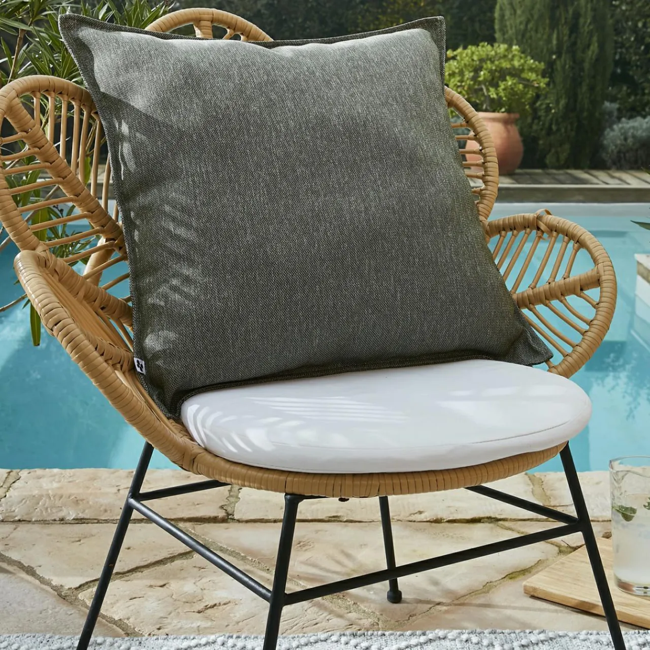 Accessoires Et Coussins|Coussin Déco D'Extérieur|L'effet papillon Housse de coussin extérieur carrée (60 x 60 cm) Naia Vert nénuphar Vert mousse