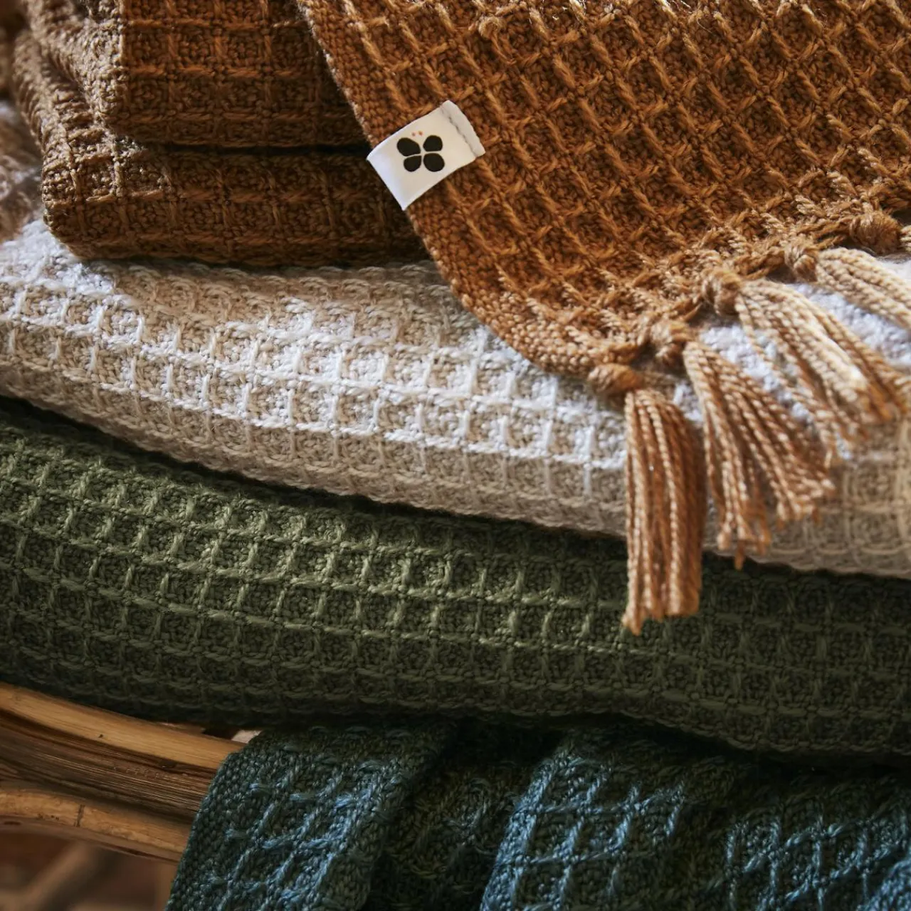 Plaid Et Jeté|Couvre-Lit Et Édredon|L'EFFET PAPILLON Plaid canapé matière recyclée (130 x 160 cm) Gabin Camel