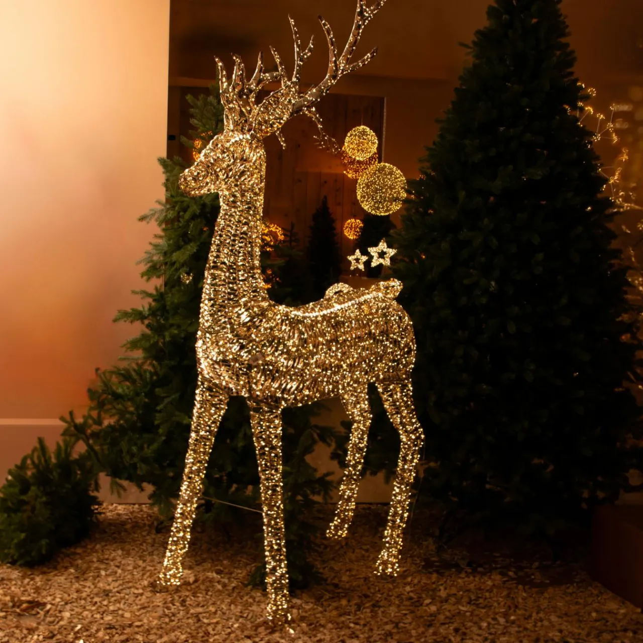Personnage, Objet Grand Format|Déco Et Objet Lumineux|KAEMINGK Renne lumineux Géant 5200 Micro LED (H270cm) Fuzzle effet flash Blanc chaud Or