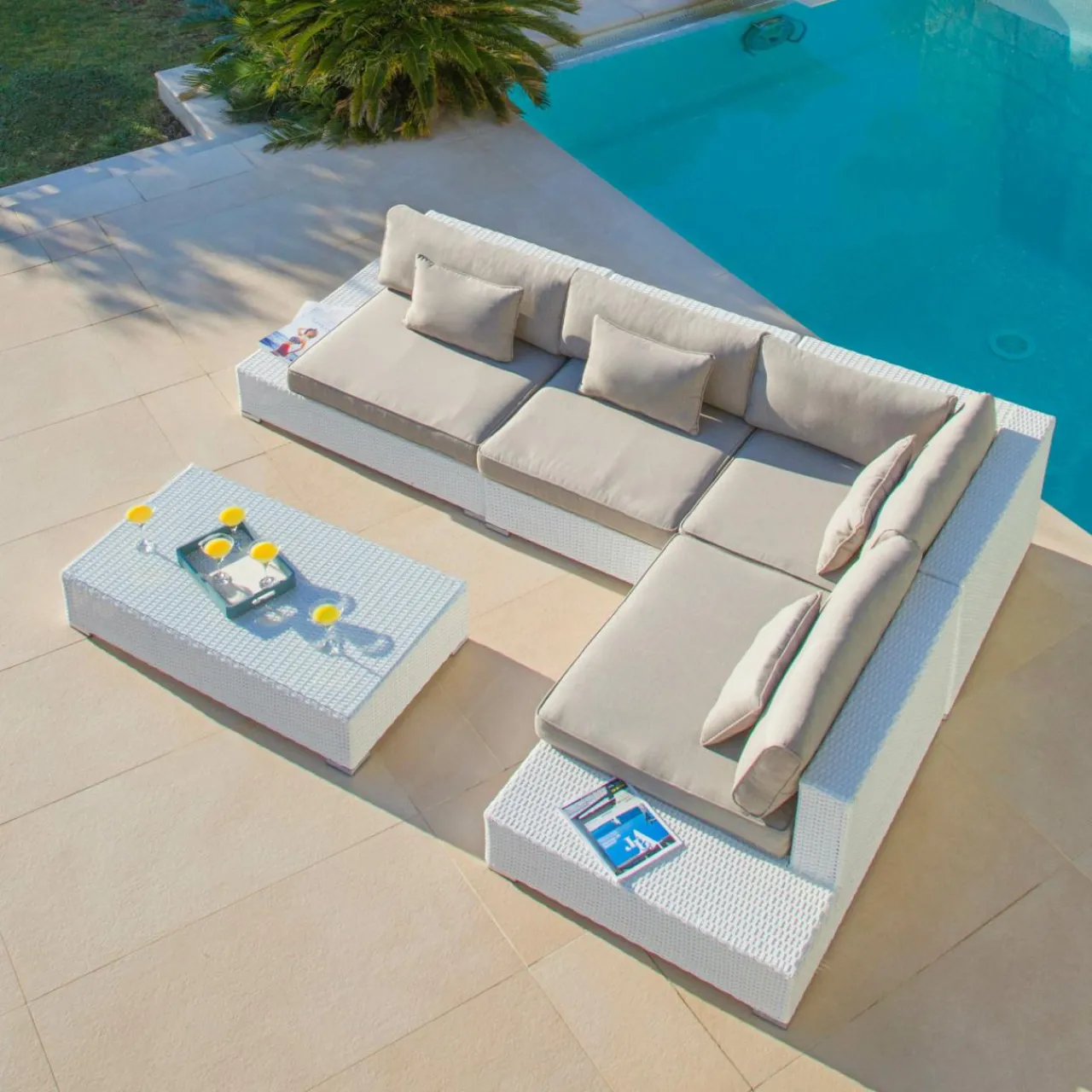 Salon De Jardin|MOBELLIA Salon de jardin d'angle en résine tressée 5 places Palma Blanc et taupe Tressé Blanc - Taupe