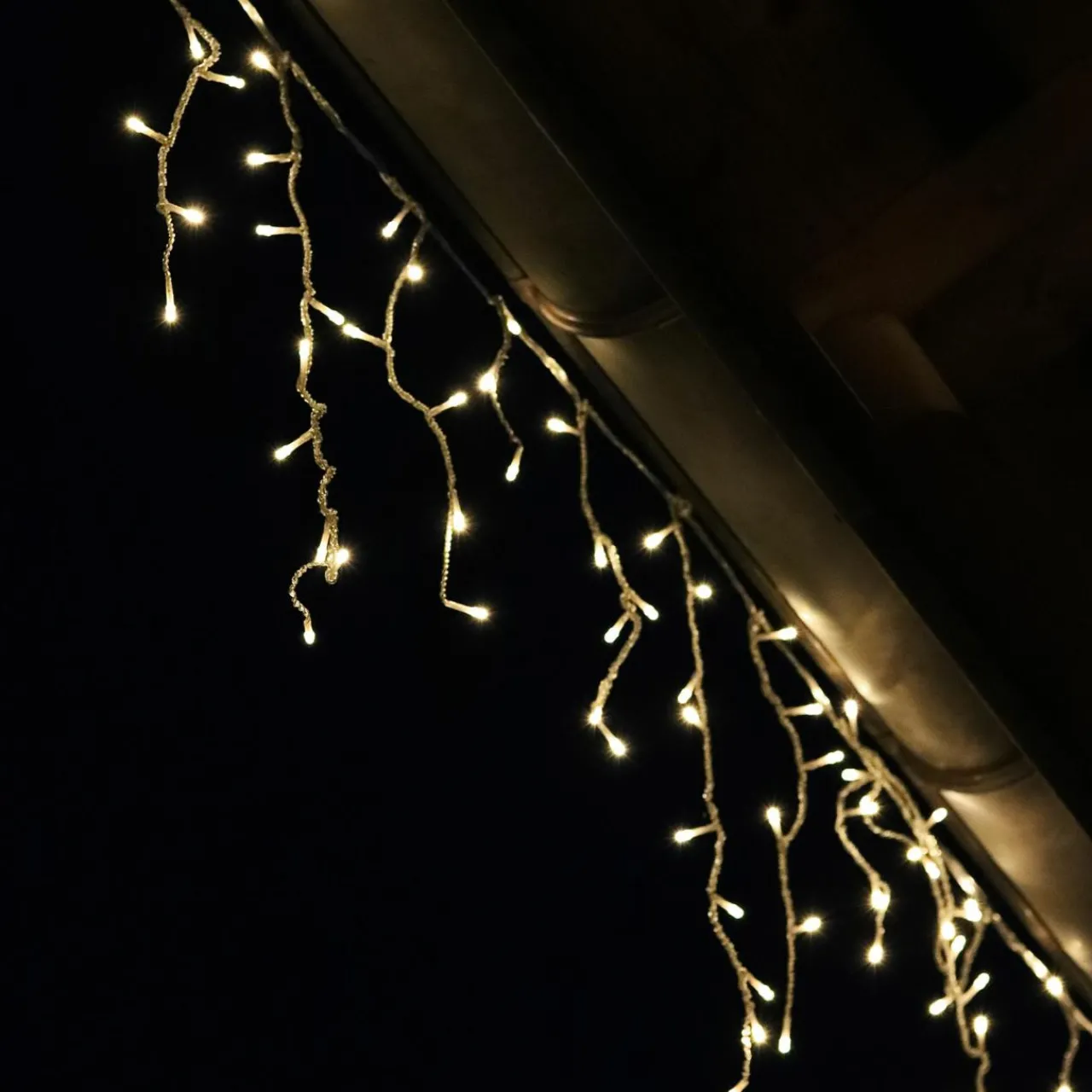 Guirlande Lumineuse|EMINZA Stalactite lumineuse 20 m 490 LED câble blanc Stars Blanc chaud Blanc Chaud - câble blanc