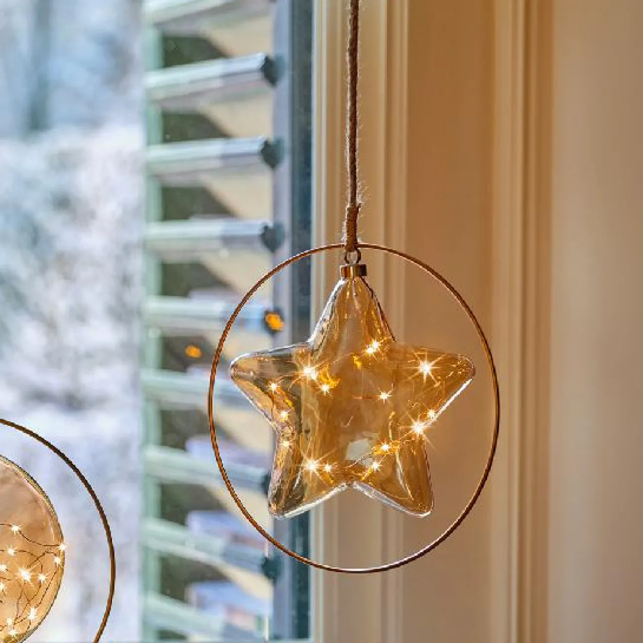 Déco Et Objet De Noël|Déco Et Objet Lumineux|KAEMINGK Suspension lumineuse à piles 15 LED (D26 cm) Étoile d’Hiver /blanc chaud Ambre