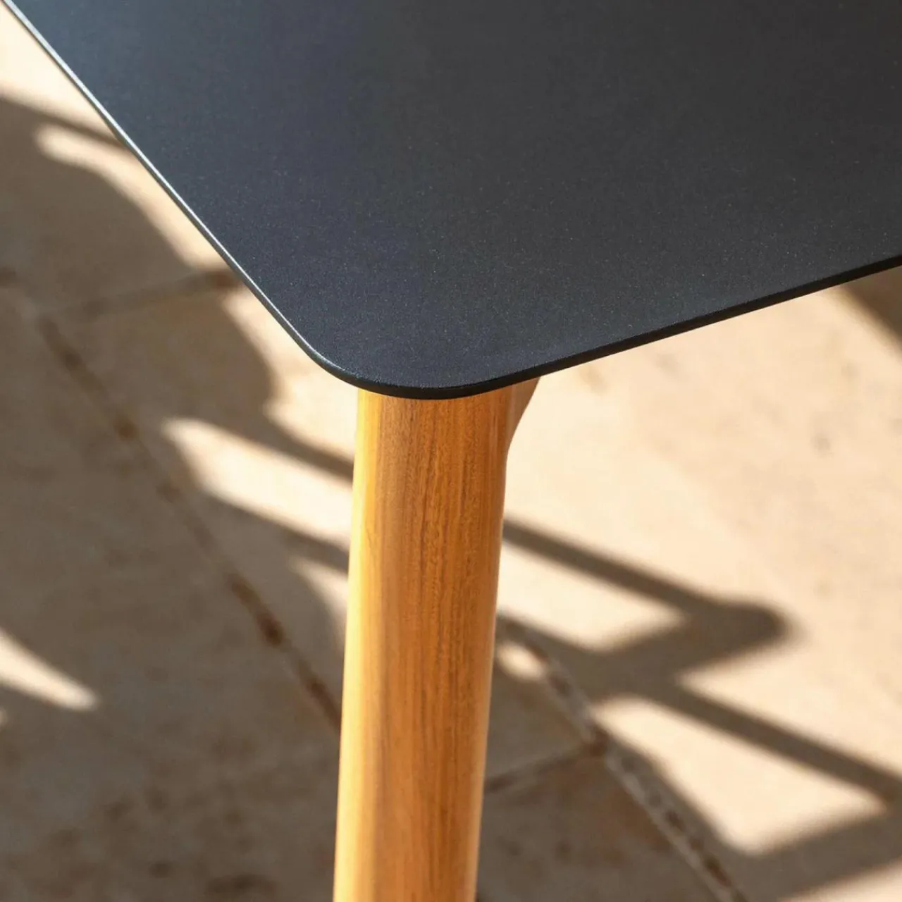 Table De Jardin|Salon De Balcon|MOBELLIA Table de jardin carrée en aluminium 2 places (76 x 76 cm) Monte Carlo Gris Anthracite