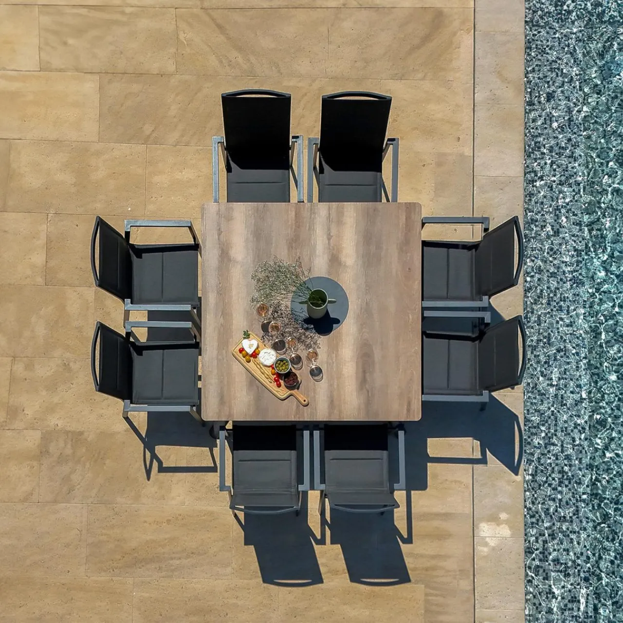 Table De Jardin|Salon De Jardin|MOBELLIA Table de jardin carrée en aluminium 8 places (136 x 136 cm) Amalfi Gris Anthracite