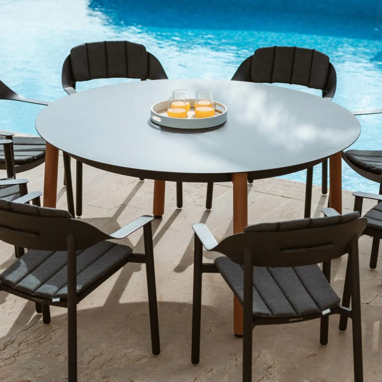 Table De Jardin|Salon De Jardin|MOBELLIA Table de jardin ronde en aluminium 8 places (D149 cm) Monte Carlo Gris Anthracite