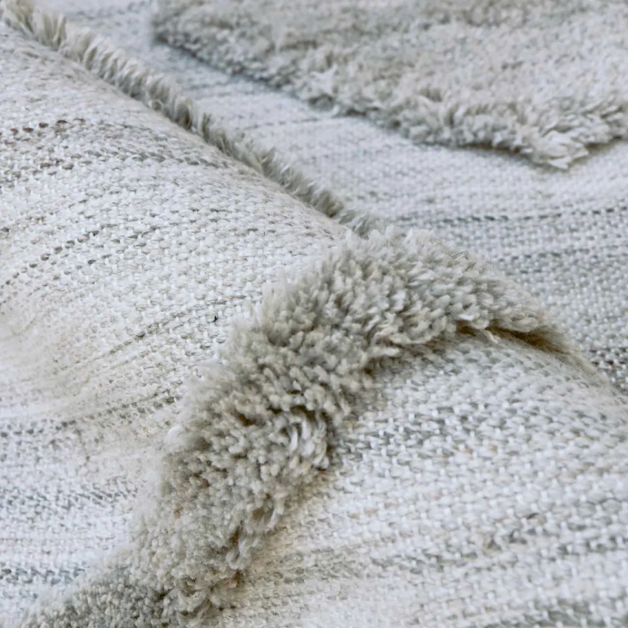 Tapis De Chambre/Salon|EMINZA Tapis de salon rectangulaire matière recyclée tuftée (140 x 200 cm) Kaito Ivoire